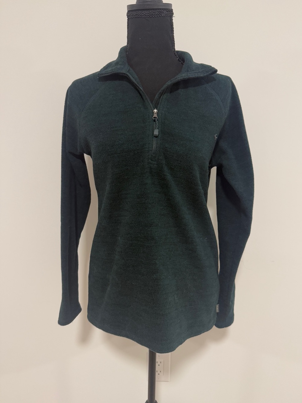 3 for $25 Eddie Bauer XS Forest Green Fleece Quarter Zip Pullover Never Worn